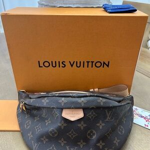 Louis Vuitton BUMBAG MM MNG WVN